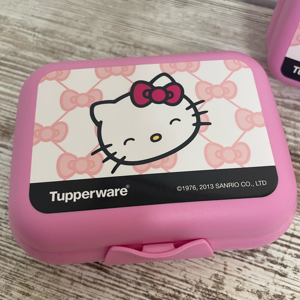 Hello kitty Tupperware - Picture 3 of 12